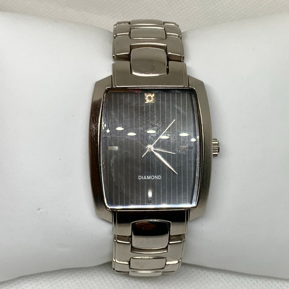 Allude Diamond men wrist watch silver tone black dial 33mm size 7.5” running